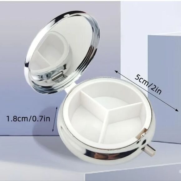 Red Cardinal Bird Pill Box Medicine Mini Stainless Steel Case Mirrored Travel - Picture 4 of 7